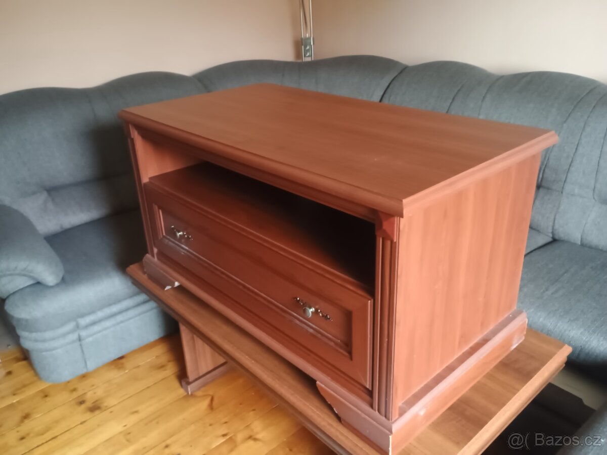 Tv stolek - 2