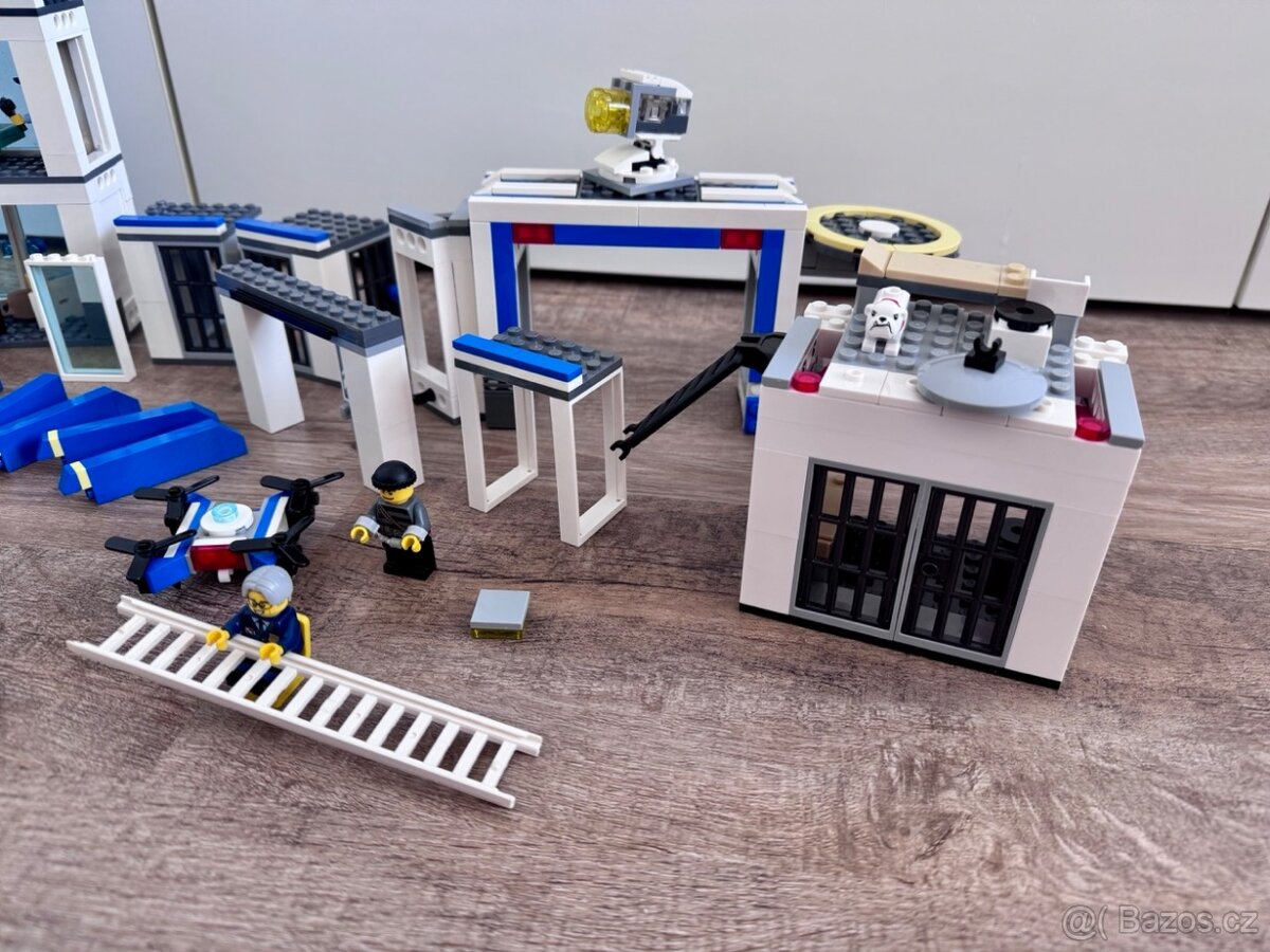Policejní stanice Lego - 2