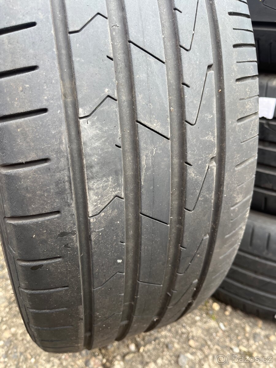Letní pneu 215/45/18 - 2