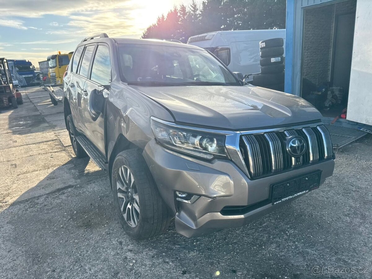 Toyota Landcruiser. 2.8 D-4D aut 2023 motor start 65TKM - 2