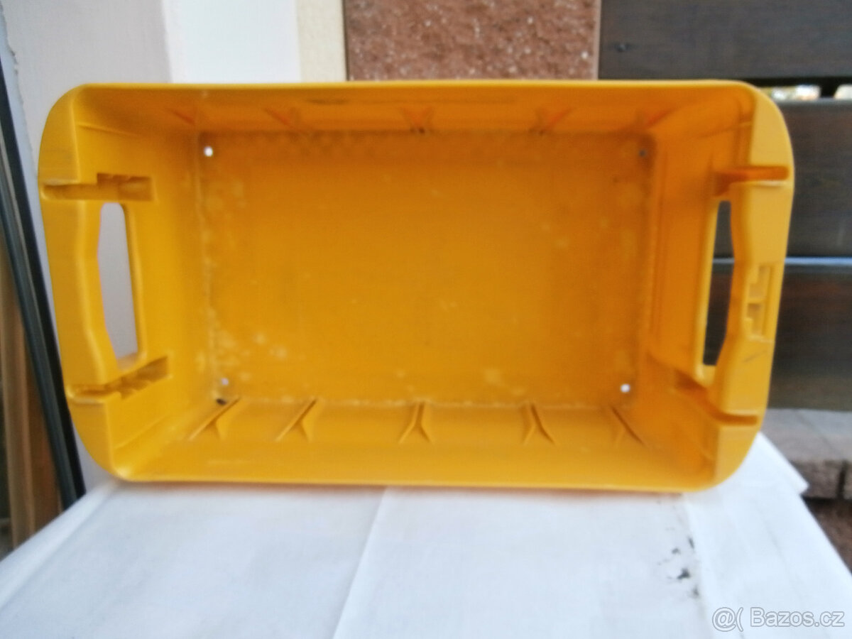 Plastový box přepravka ukládací dva typy za 70 kč - 2