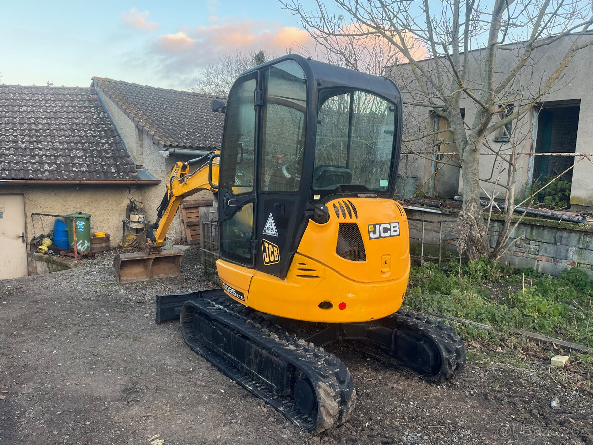 Pásový minibagr JCB 8025. 2040Mth - 2