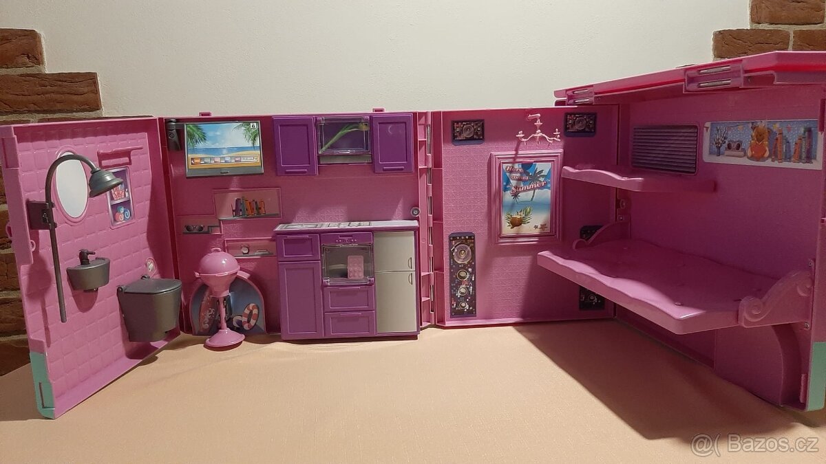 Karavan pro panenky - 2