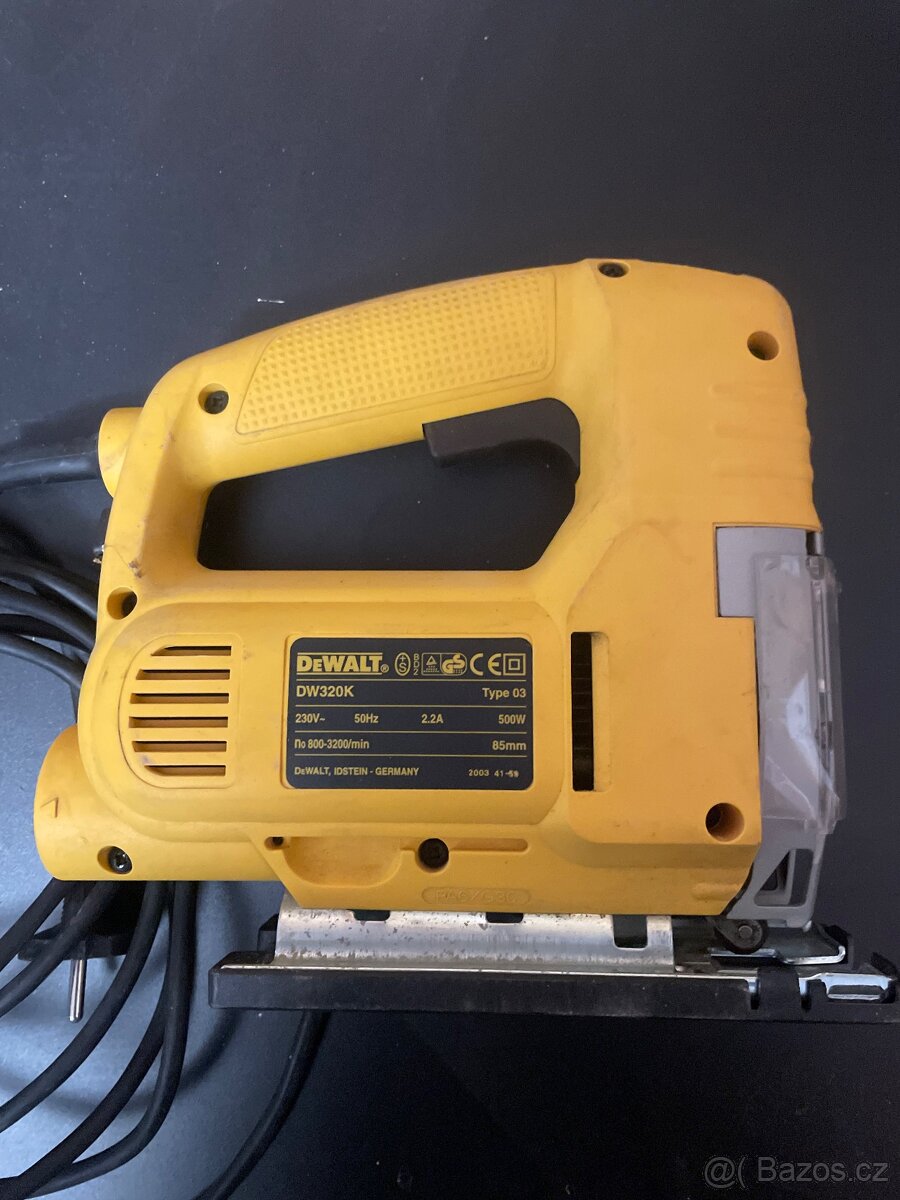 Přímočará pila DeWalt - 2