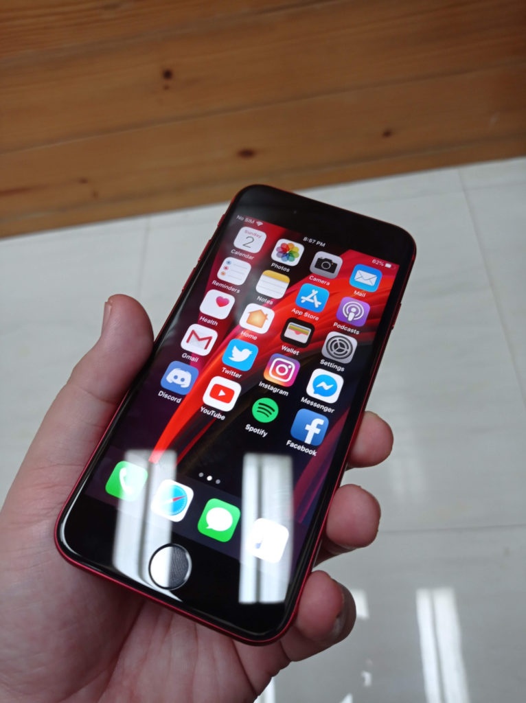iPhone SE 2 gen. 64 GB 10/2021, 82% - RED/Cerveny + krabice - 2