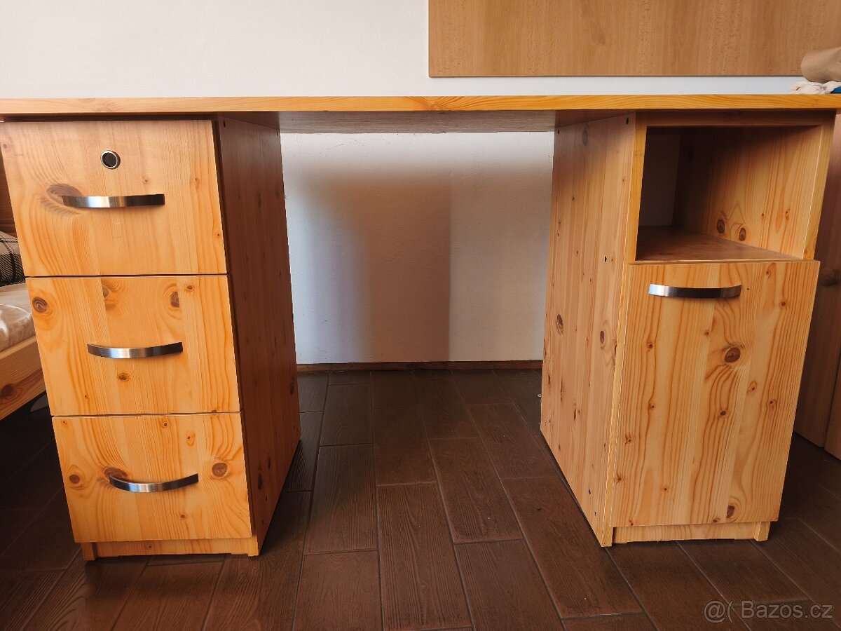 Prodám psací stůl - 2