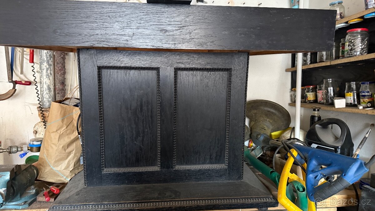 Starožitný jídelní stůl - 2