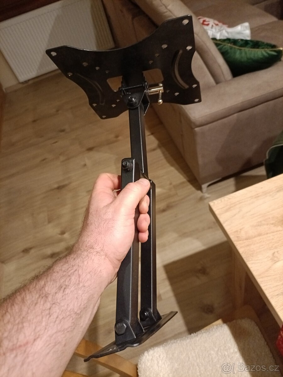 Nástěnný držák aTV - 2