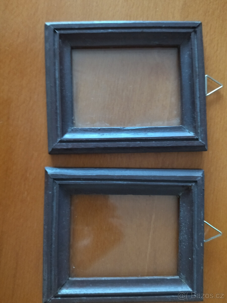 rámečky na dekoraci, retro dřev. polička,kovové odlitky, obr - 2