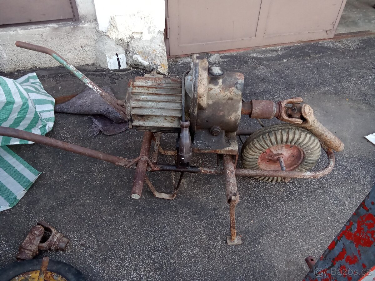 Motor s převodovkou - 2