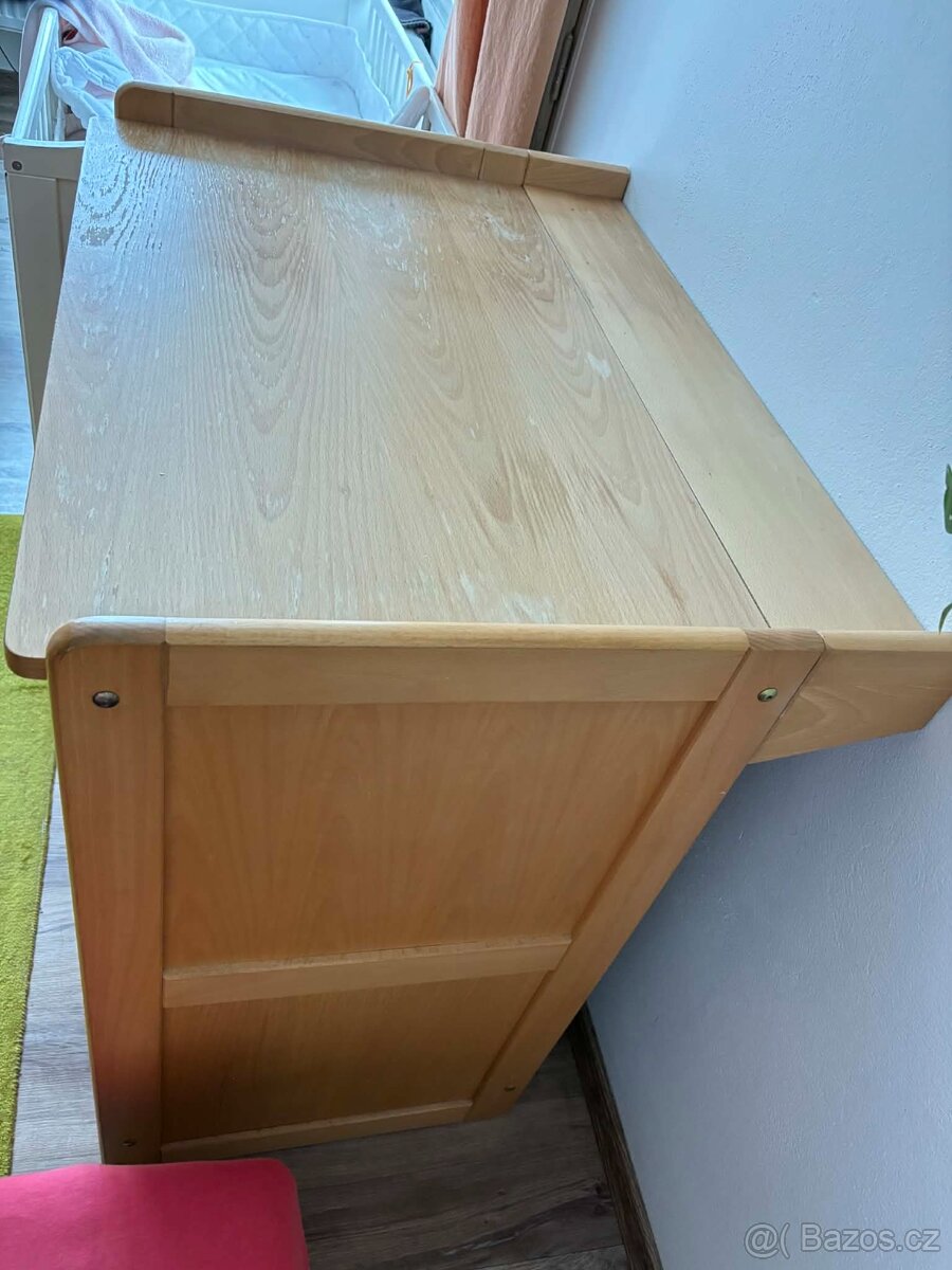 Přebalovací pult se skřínkou - 2