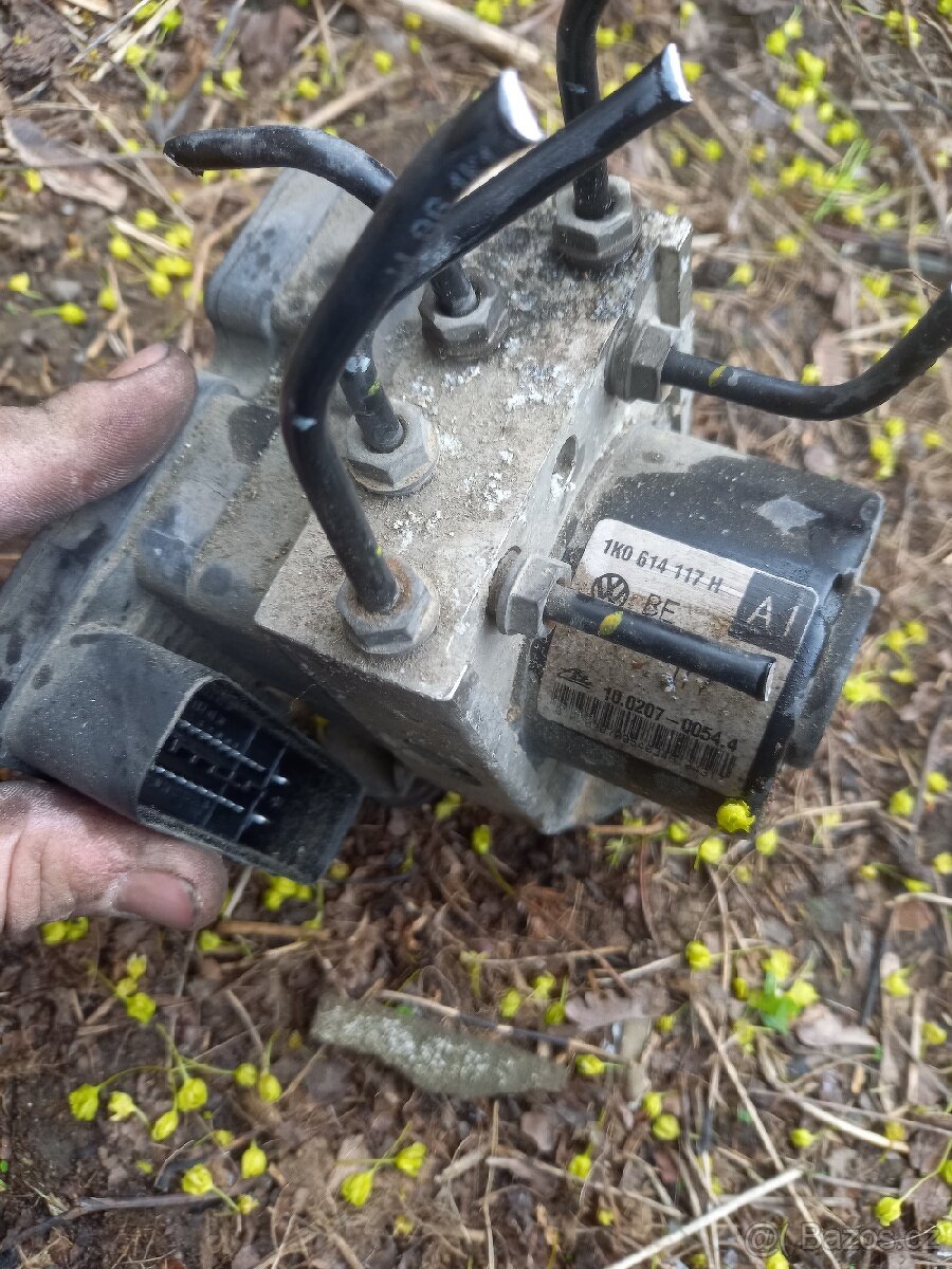 Jednotka ABS Octavia 2 1.9tdi 77kw - 2