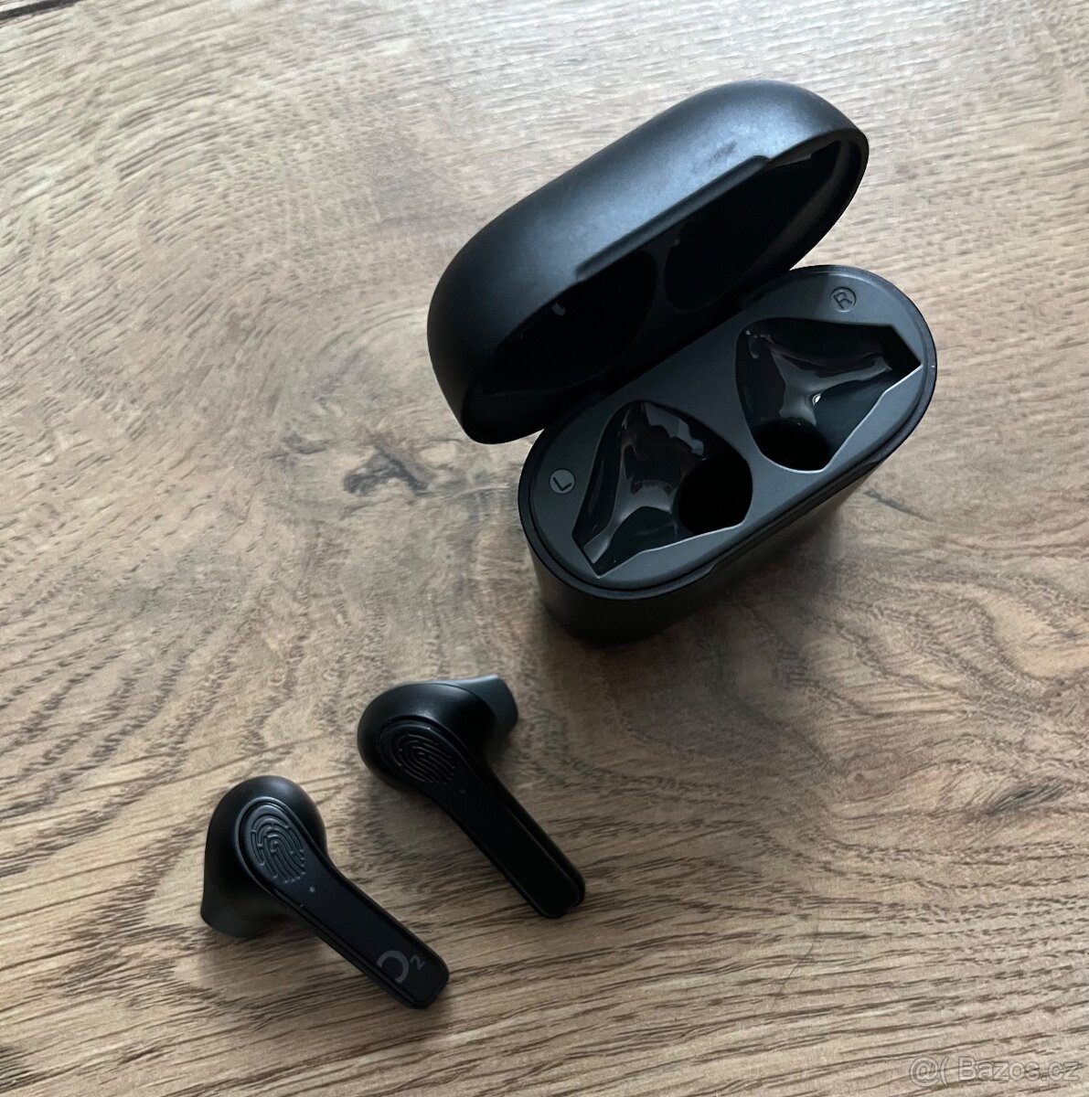 Bluetooth O2 pods - 2