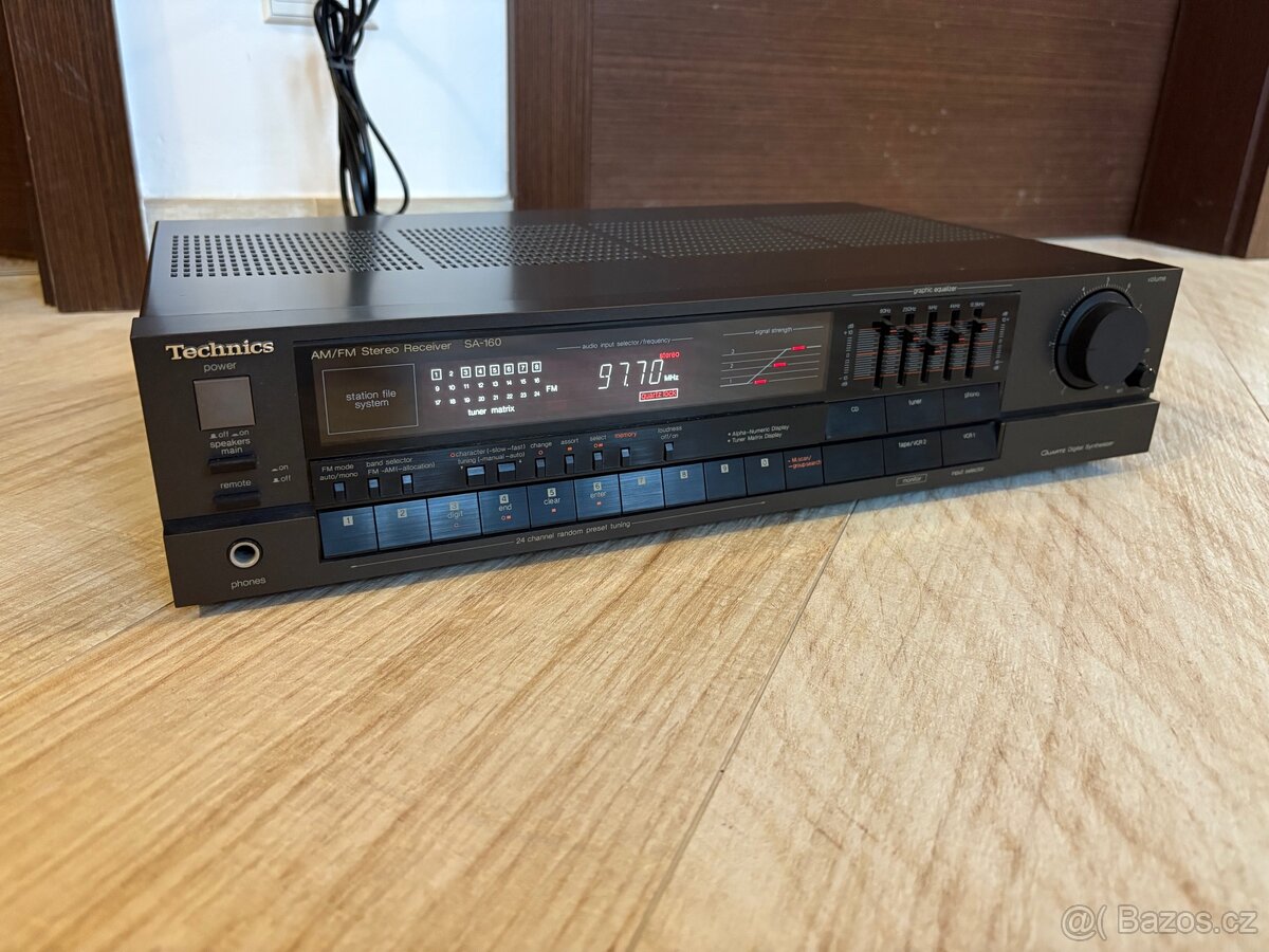 Technics SA-160 Stereo Receiver FM/AM - 2