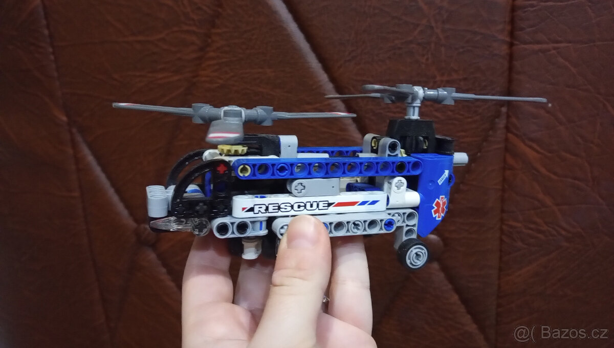 Lego 42020 Technic Helikoptéra se dvěma rotory - 2