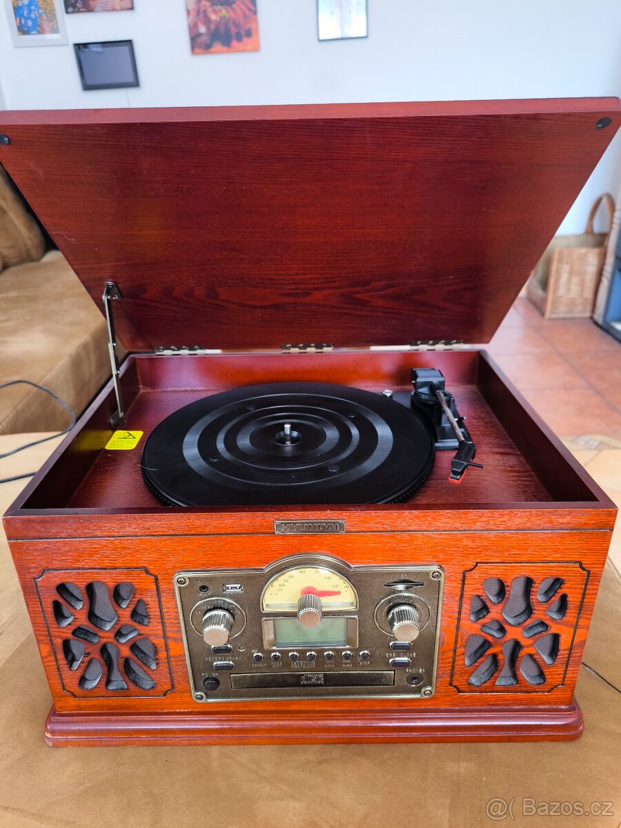 Retro hudební centrum Hyundai - 2