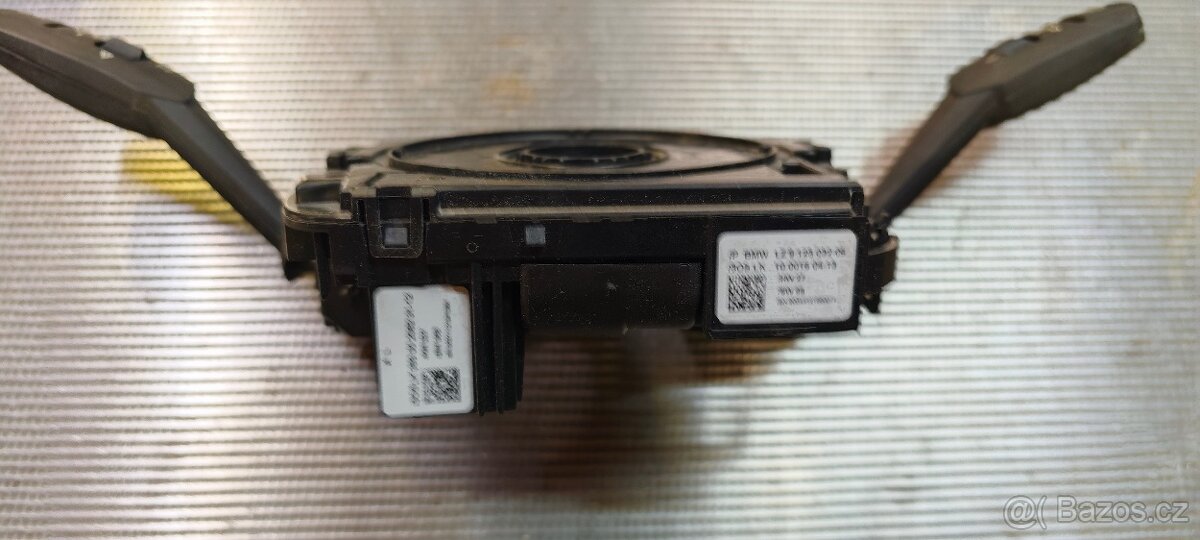 Páčky pod volant - přepínače BMW E88 - 2