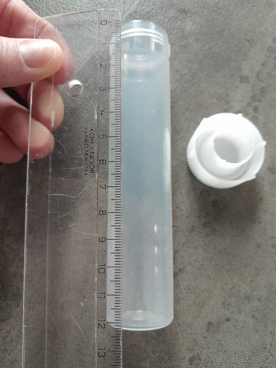 100ks plastových zkumavek - 2