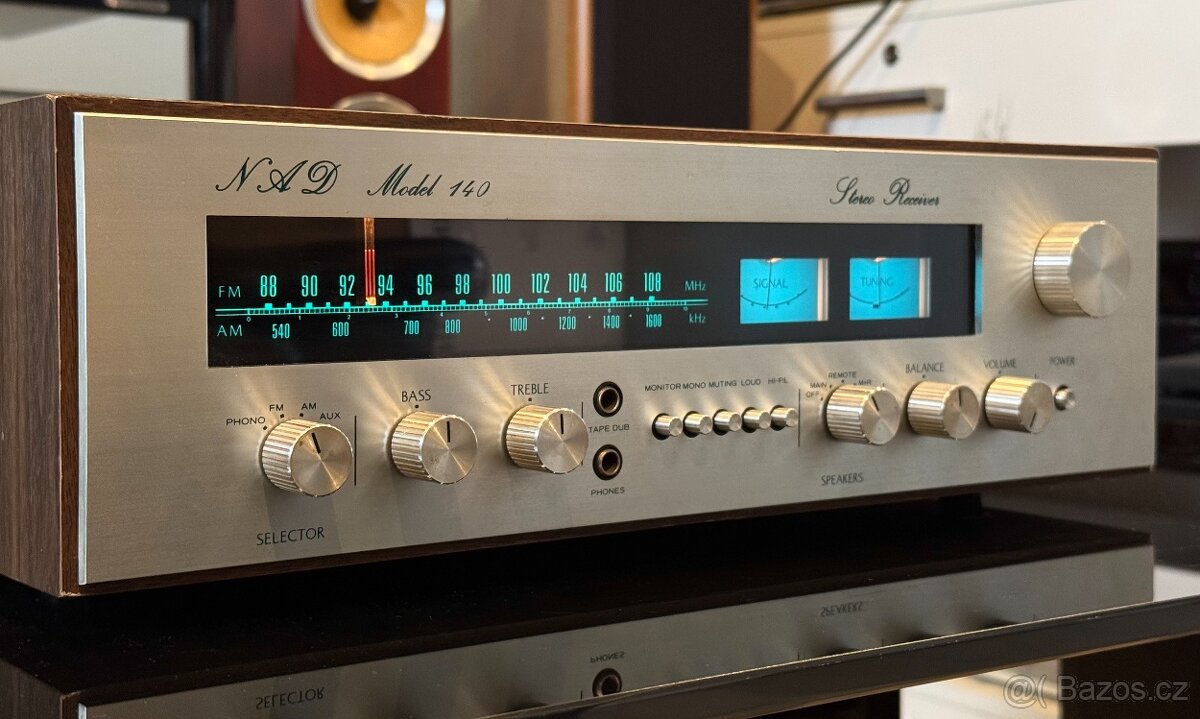 NAD Model 140 zesilovač - 2