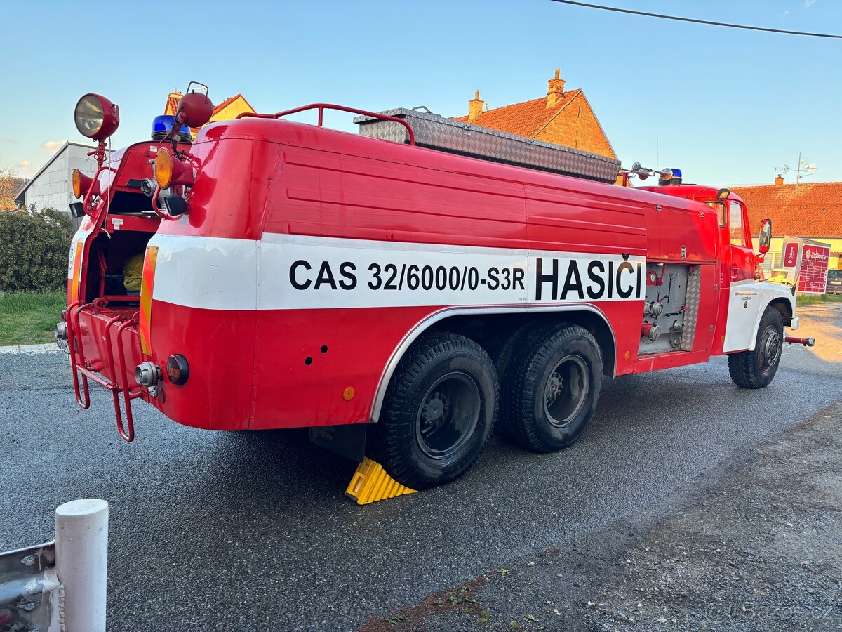 Tatra 148 CAS 32 - 2