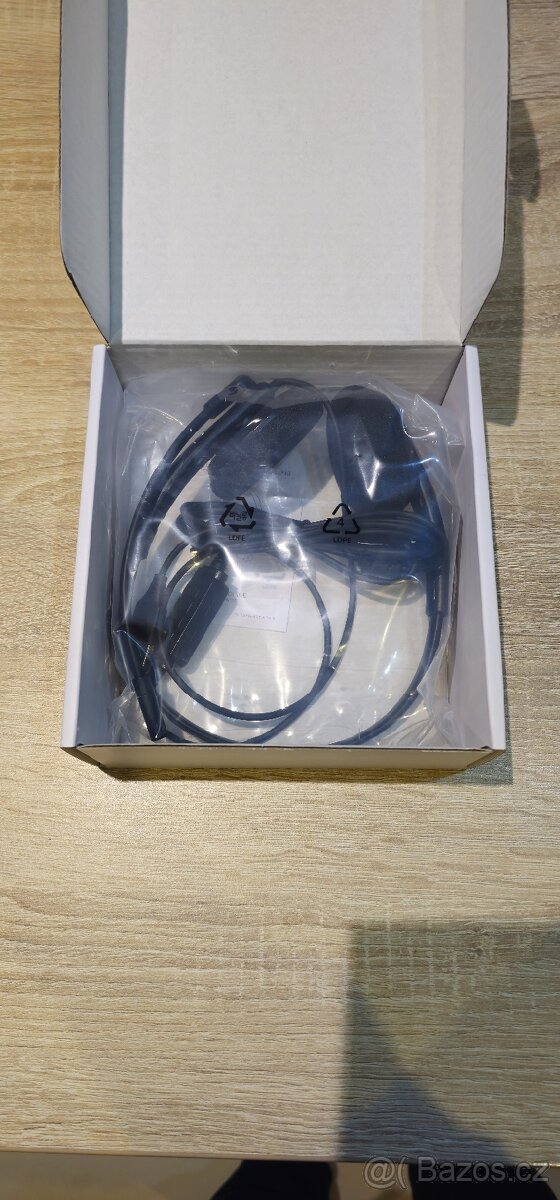 Sluchátka Creative HS-220 s mikrofonem - 2