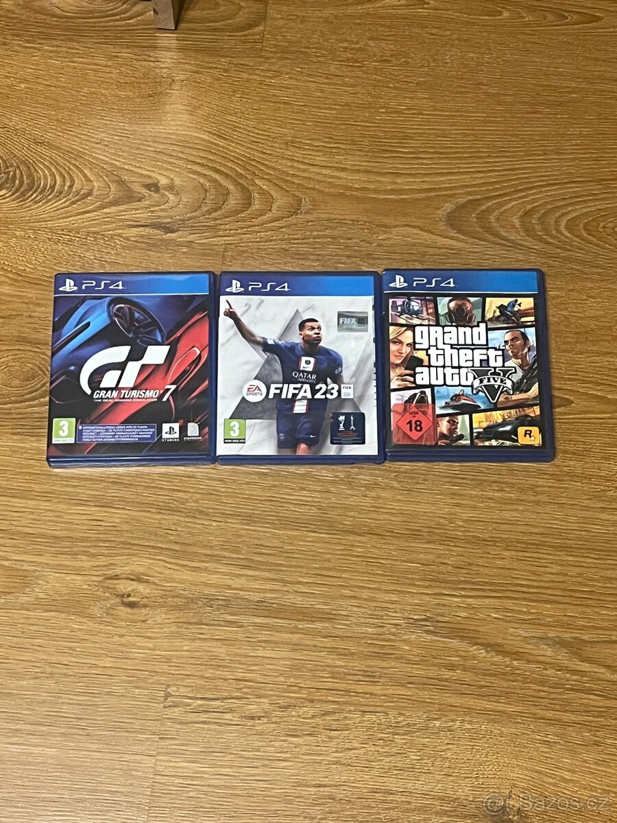 Playstation 4 Slim - 2