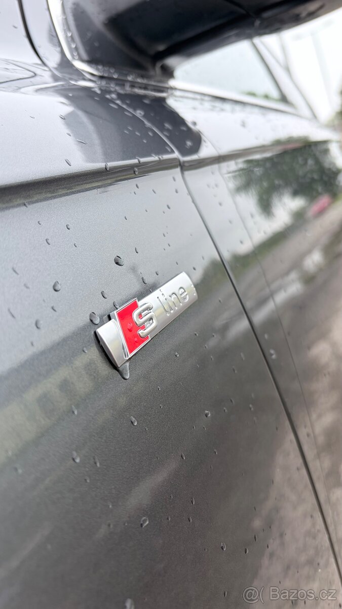 Audi Q7 S-line quattro - 2