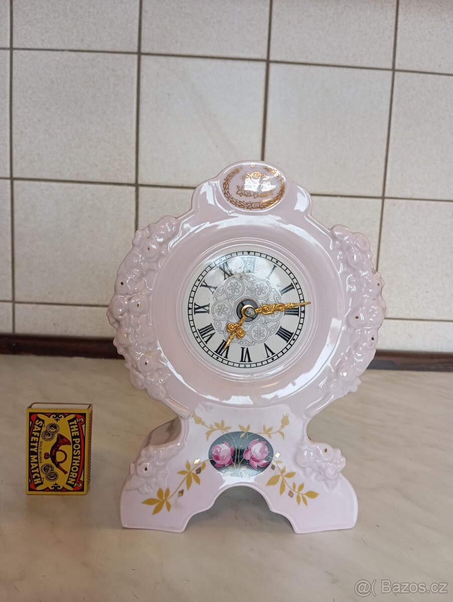 Hodiny porcelán - 2