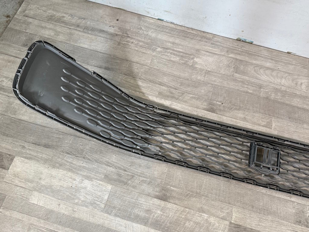 VW CADDY - 2015-2020 - mřížka nárazníku - 2K7853677 - 2