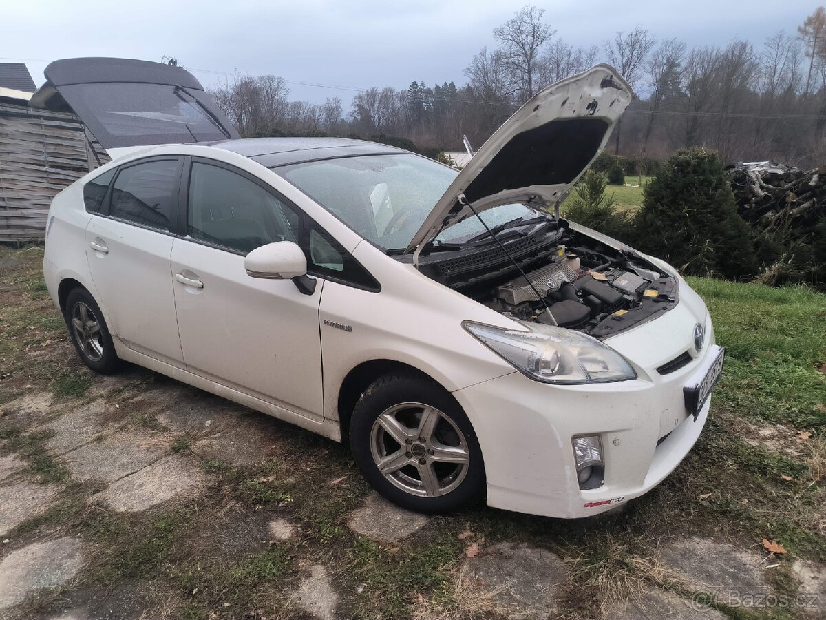 Koupím Toyota prius i s problémy - 2