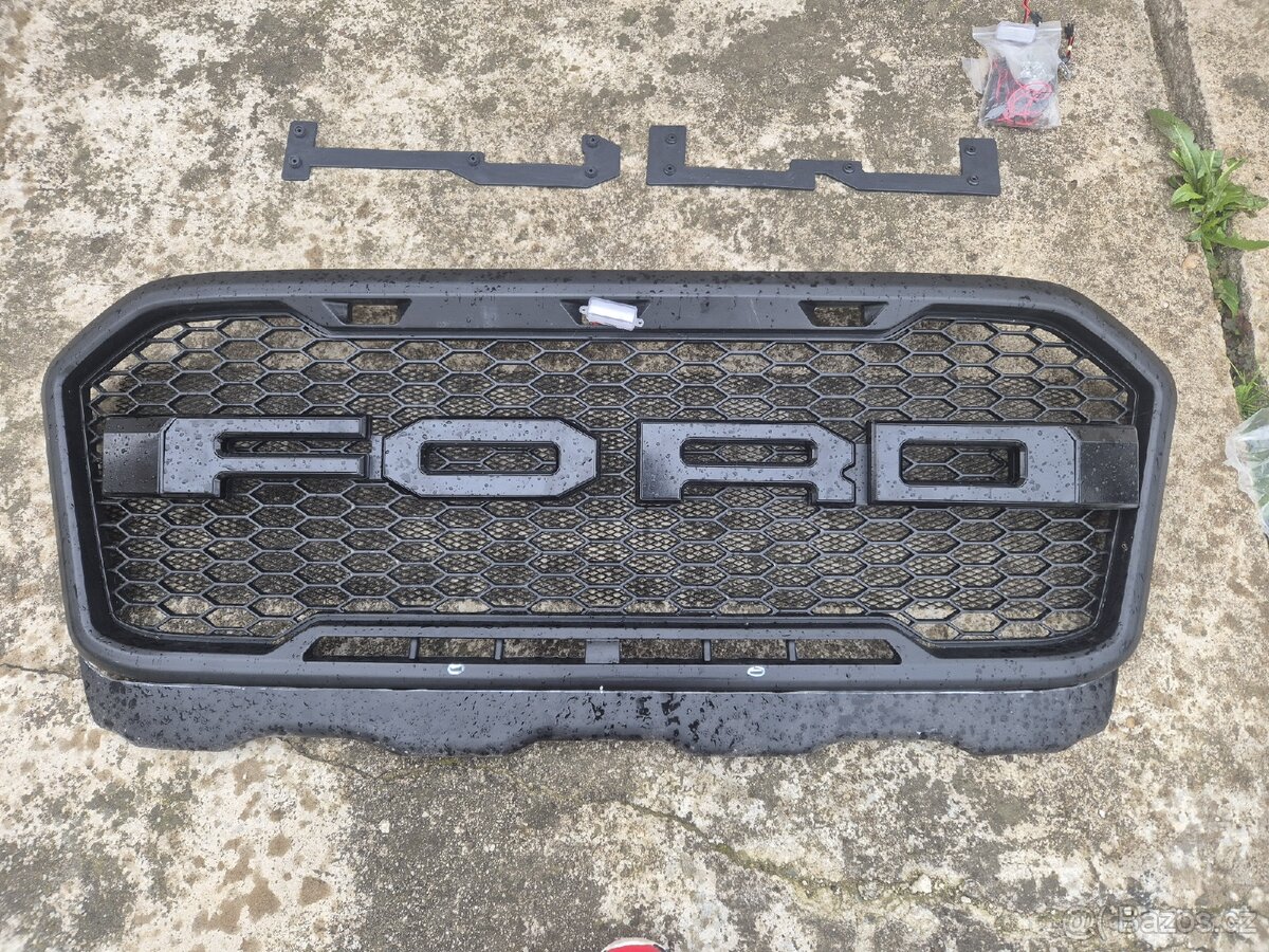 gril Ford Ranger styl F150