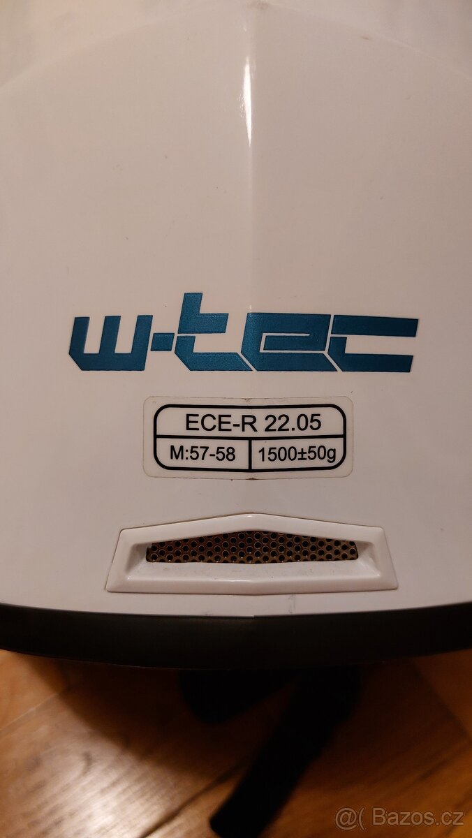 Výklopná přilba w-tec - 2