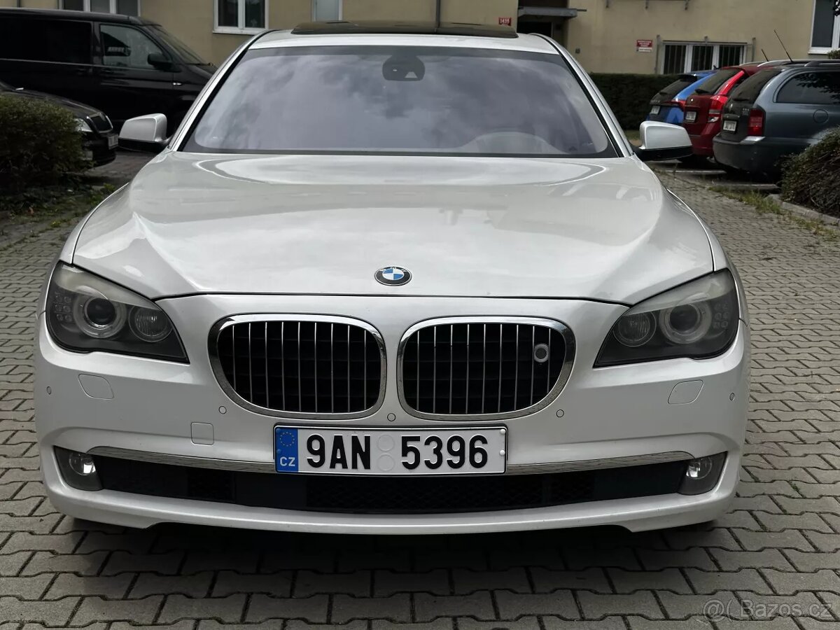 BMW Řada 7 750i Long xDrive Night Vision Soft-close Head-Up - 2