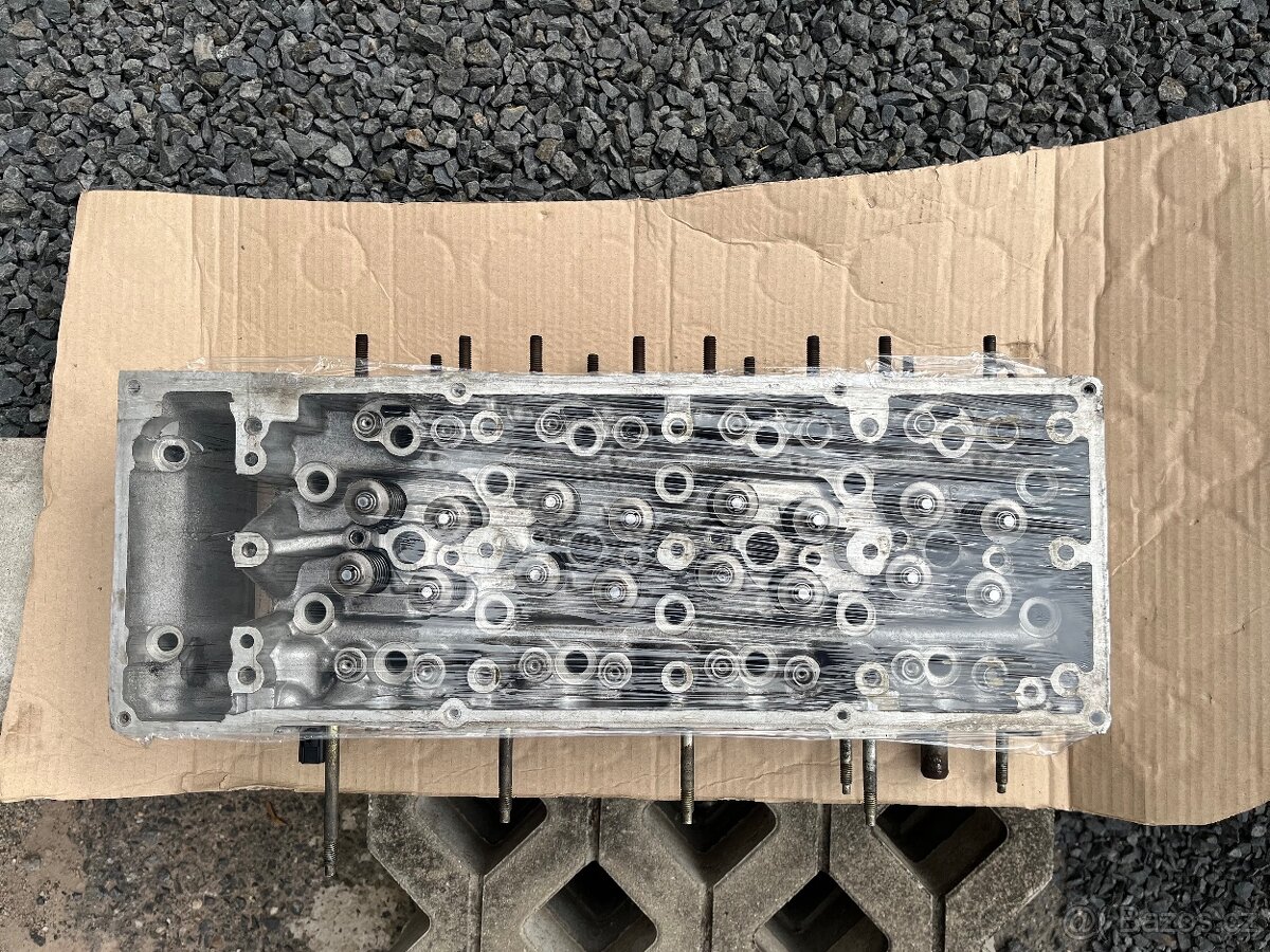 Hlava válců Mitsubishi Pajero 3 , r.v. 00-06 - 2