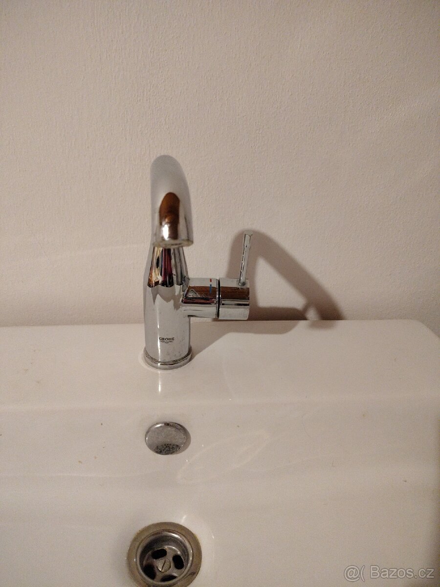 Umyvadlo s baterií Grohe - 2