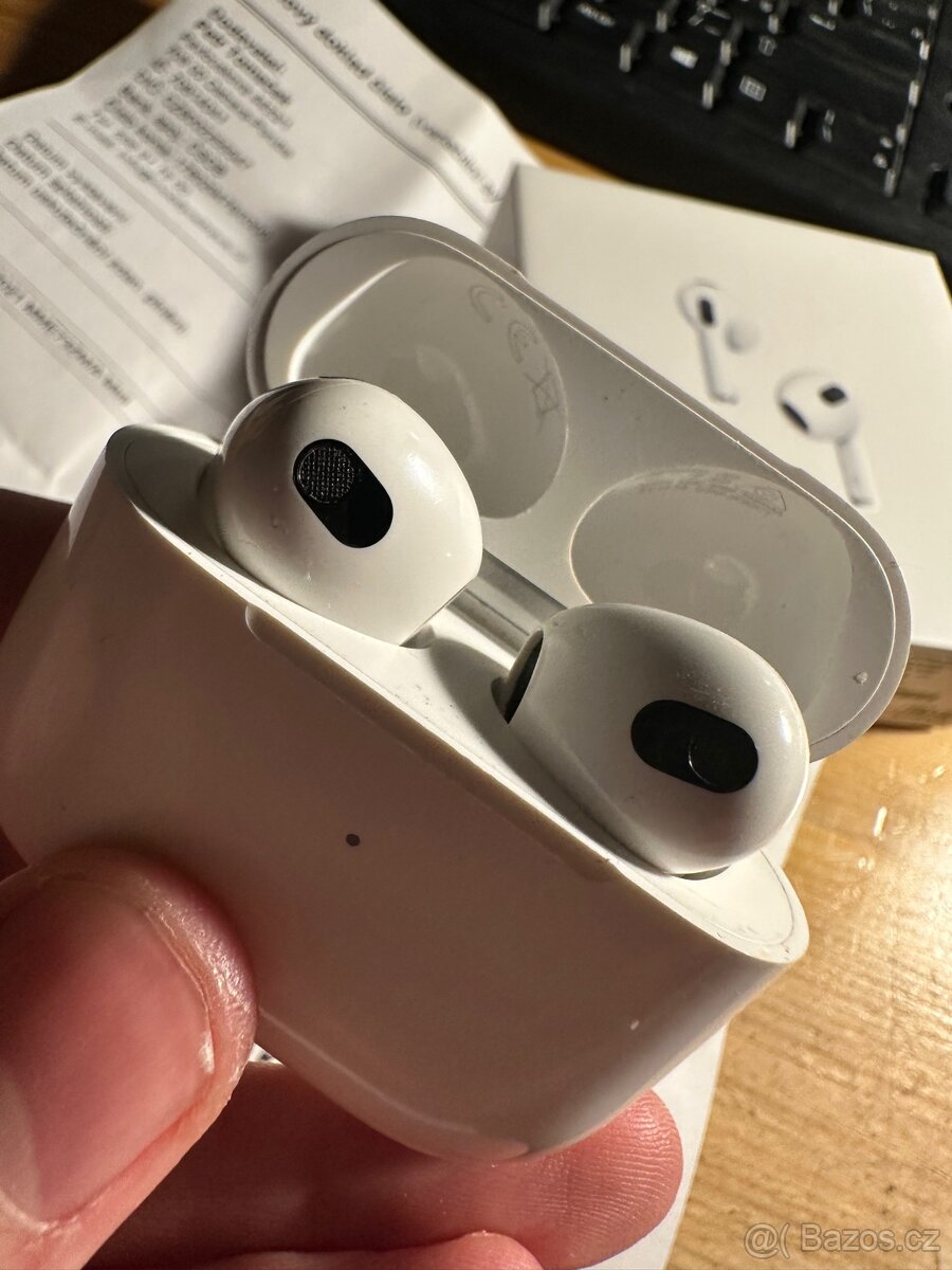 AirPods 3. generace s originální krabičkou - 2
