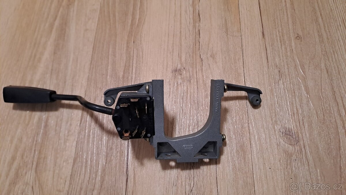 Páčka stěračů Saab 900 og - 2