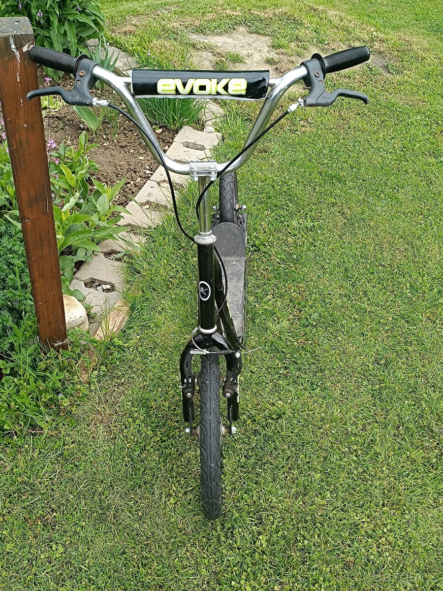 koloběžka EVOKE 16"/12" - 2