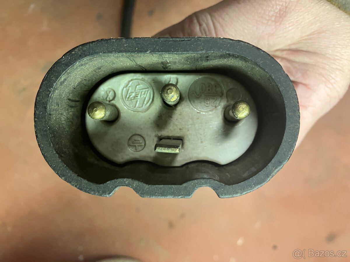 Prodlužovací přechodový kabel - 380V - 25A - 32A - 2