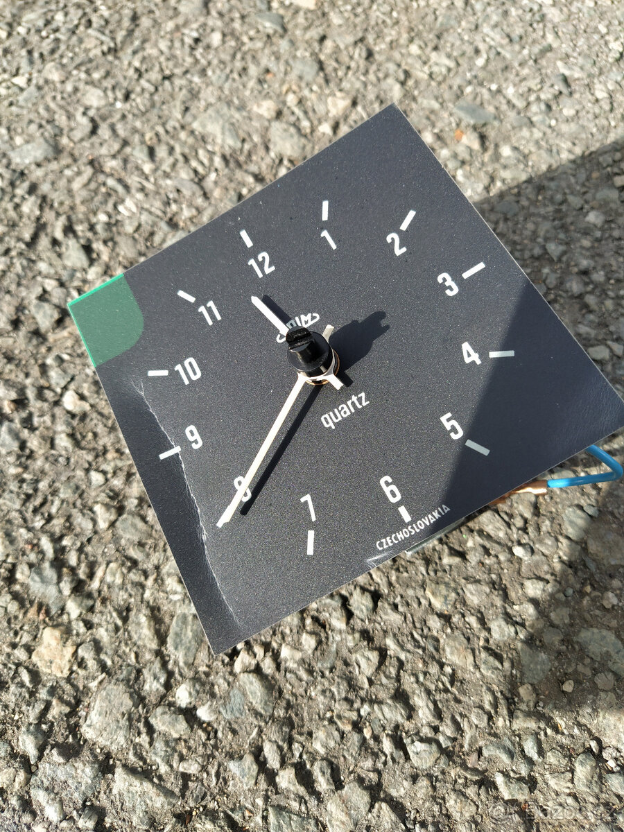 Hodiny PRIM Quartz - 2