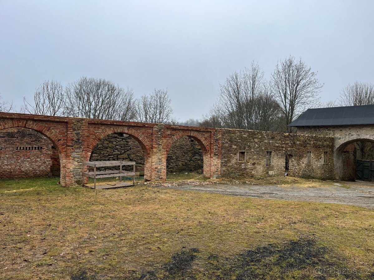 Provádím kamennou zeď - 2