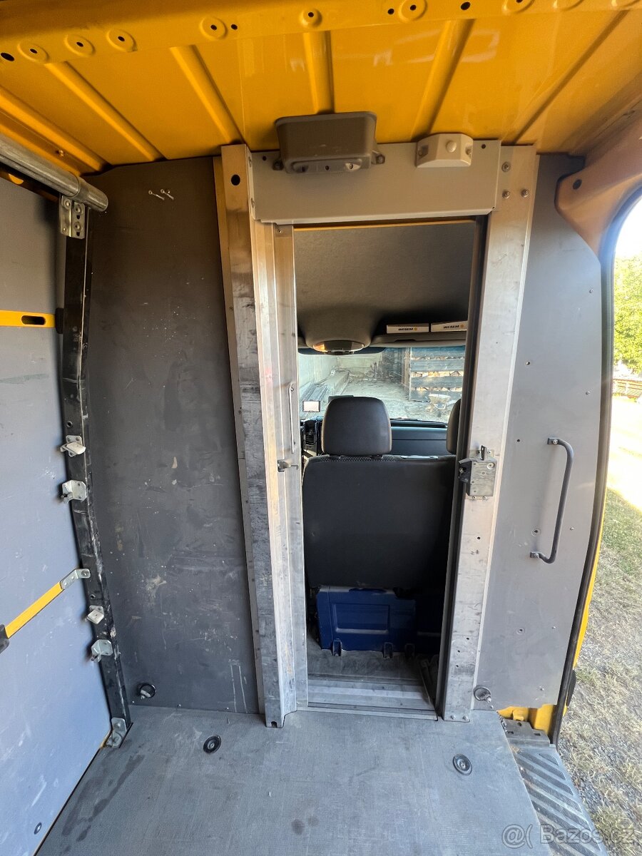 Dělicí přepážka - 2