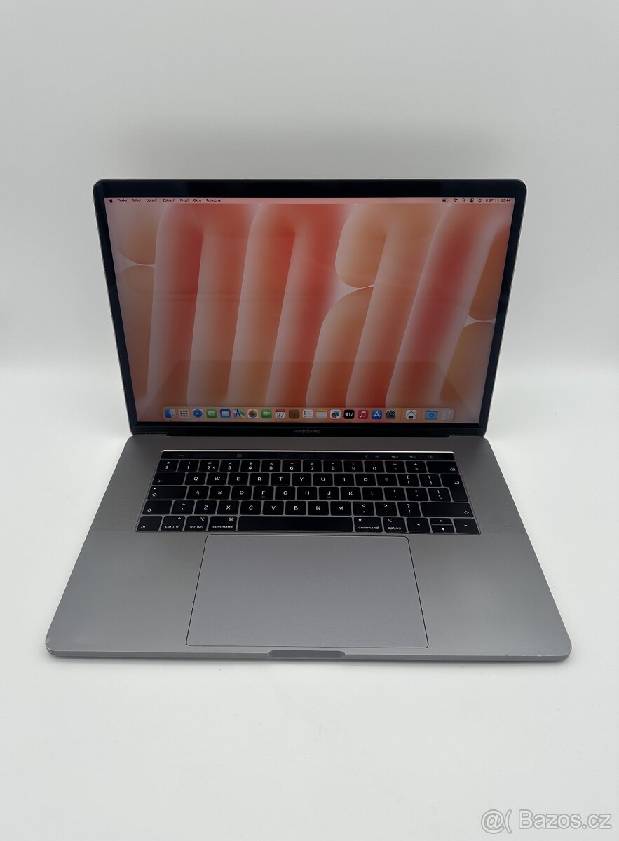 MacBook Pro 15" 2019 Space Gray (100% Batérie) + ZÁRUKA - 2