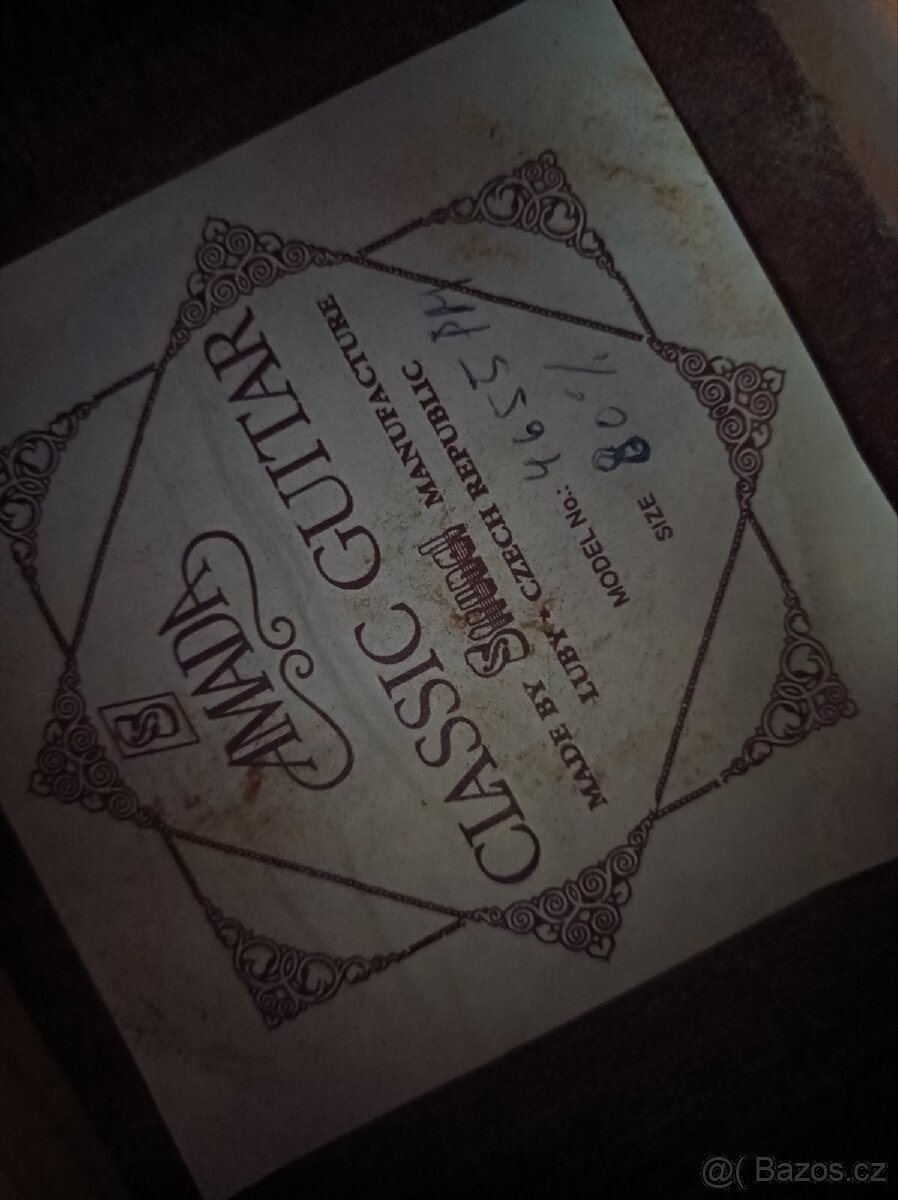 Amada classic guitar - 2