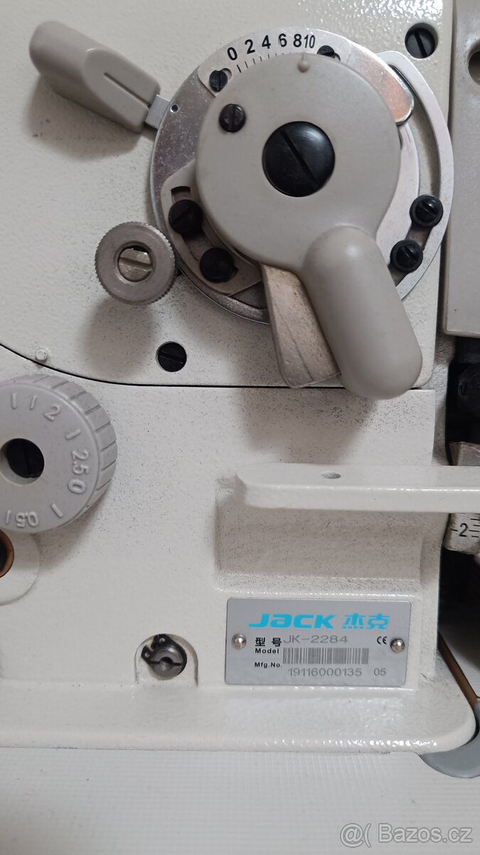 Průmyslový šicí stroj Jack JK2284 ZigZag se stolem - 2