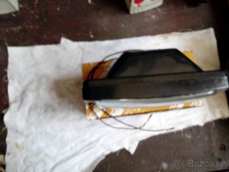 PRODÁM MLHO.SVĚTLO - 2