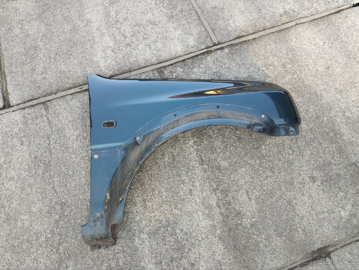 Přední blatník Suzuki Jimny - 2