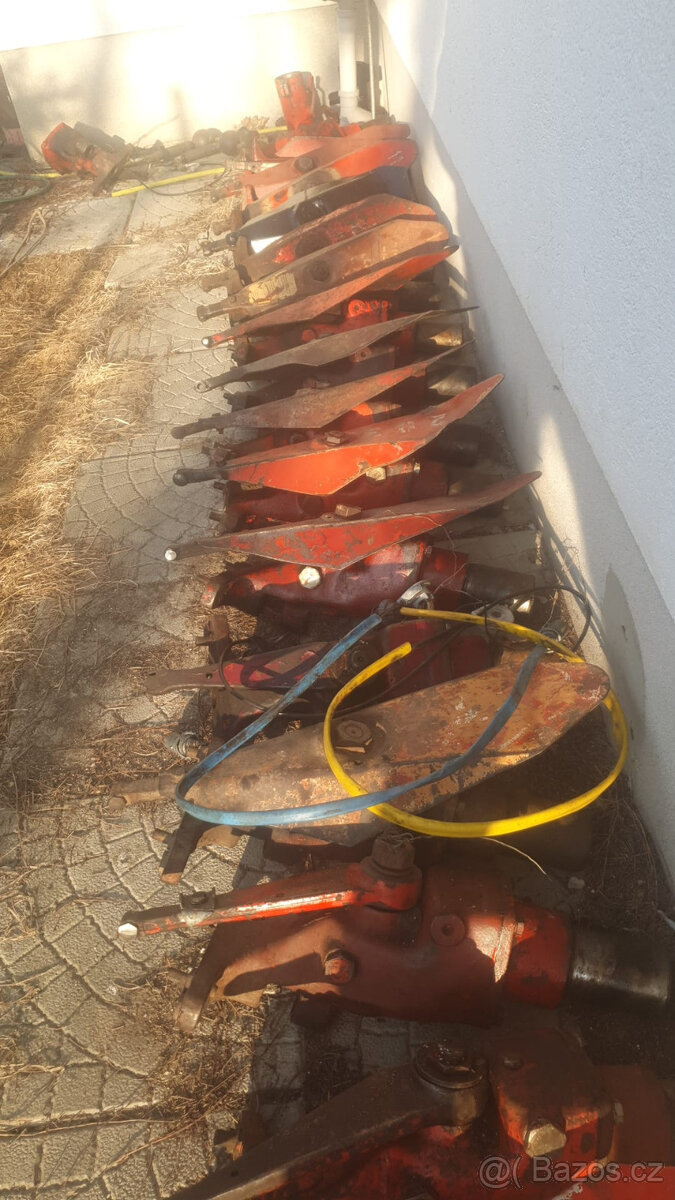 náhon kosy MF70 - 2