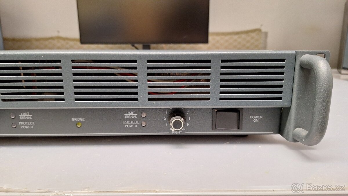 Zesilovač Q sound C1200 - 2