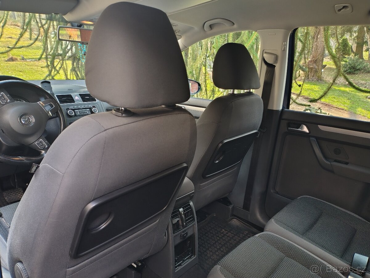 VW Touran - 2